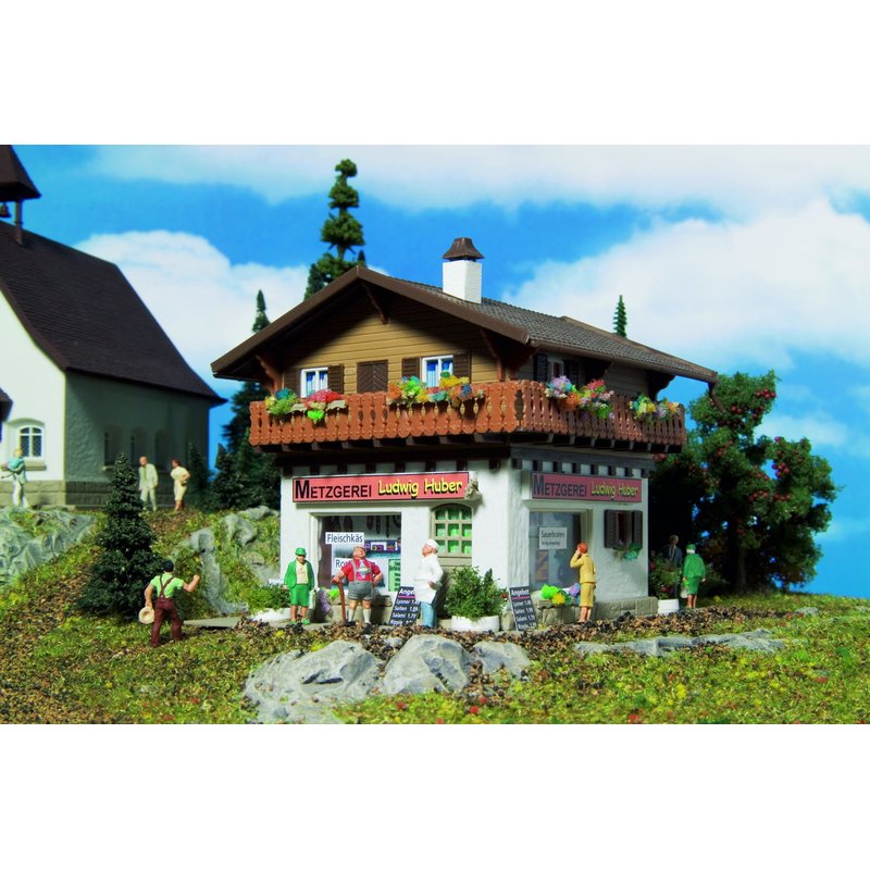 Vollmer 43836 Metzgerei Huber – Modellbausatz H0 Maßstab 1:87 Für Deine Modelleisenbahn
