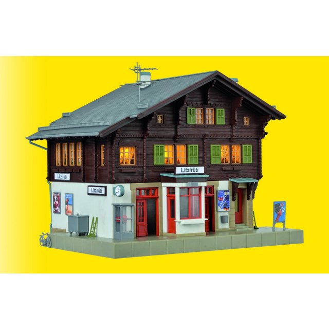 Kibri 39497 H0 Bahnhof Litzirüti inkl. Hausbeleuchtungs-Startset, Funktionsbausatz