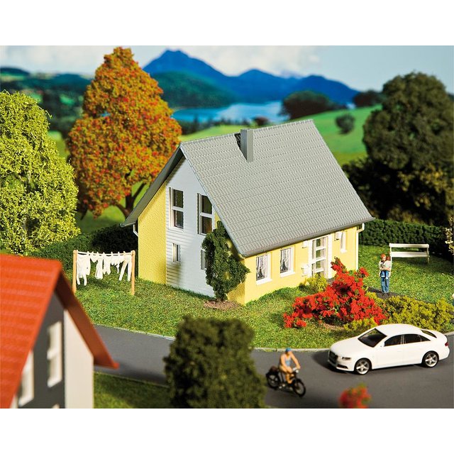 Faller 130317 H0 Einfamilienhaus, gelb