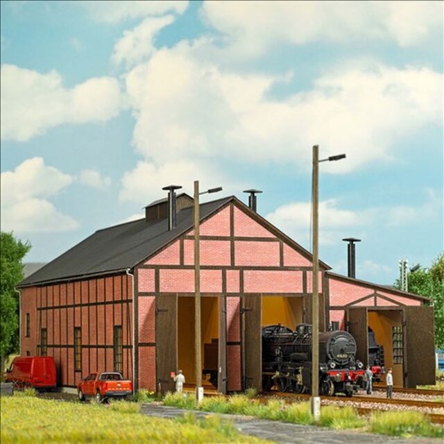 Busch 8820 Lokschuppen TT & H0