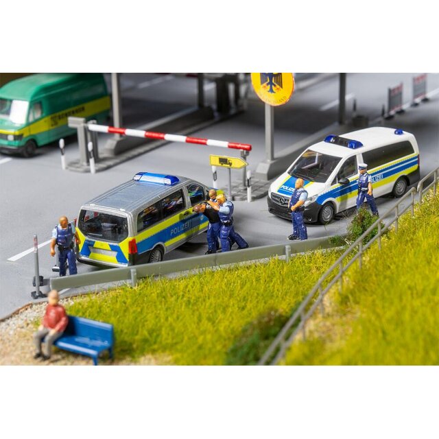 Faller 151716 Polizisten H0
