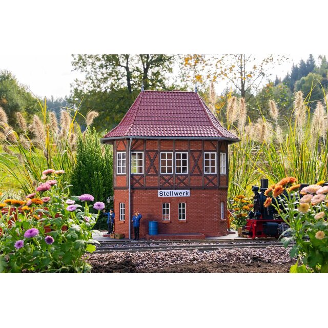 Pola 330883 Stellwerk mit Fachwerk
