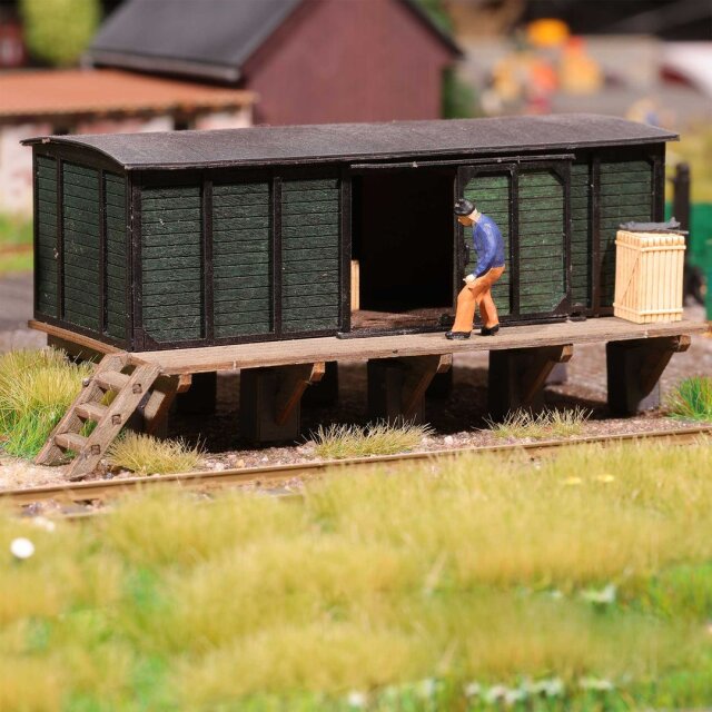Busch 8829 Behelfsschuppen / Rampe TT